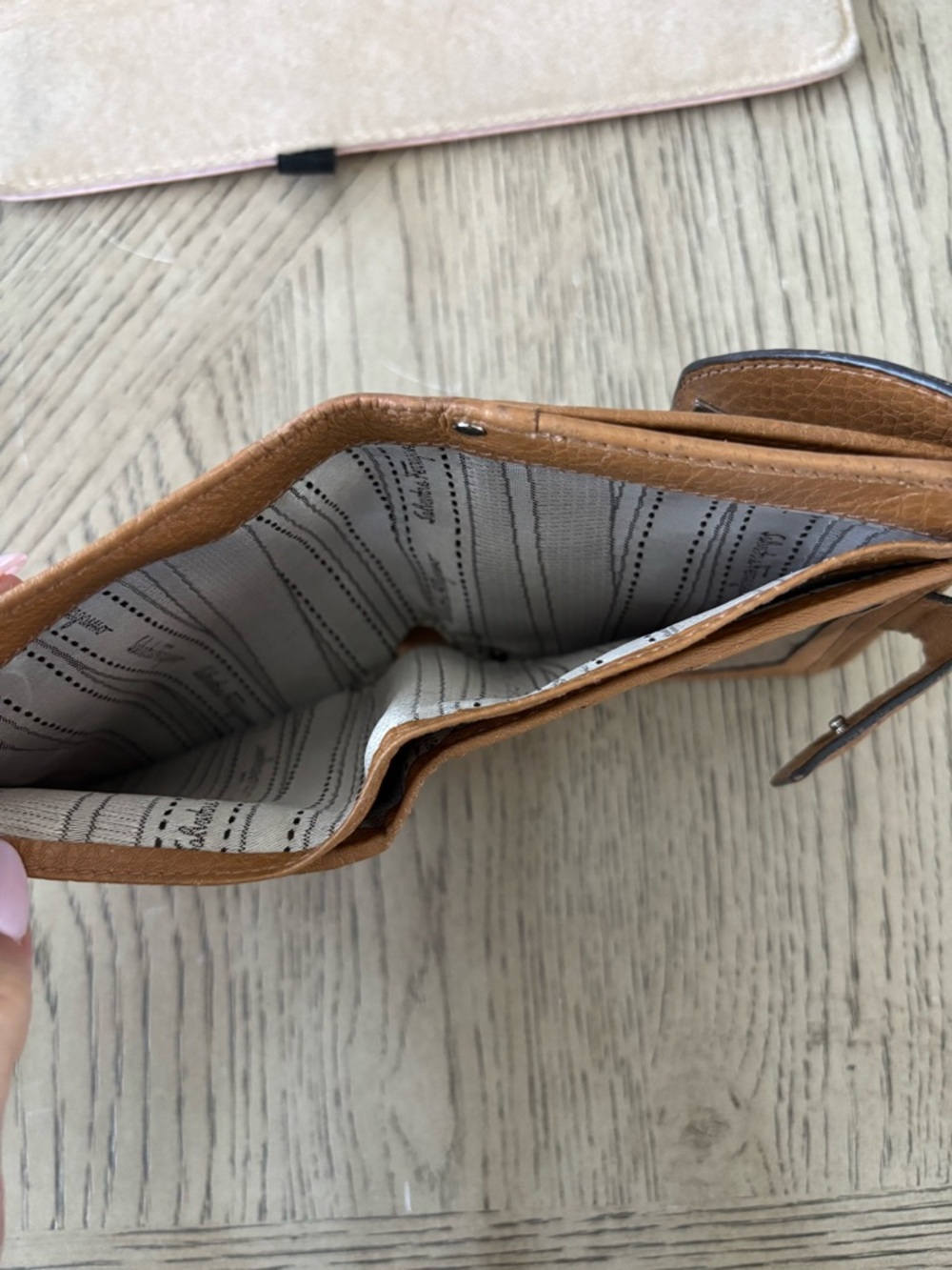 Salvatore Ferragamo Tan Pebbled Leather Gancini Compact Wallet Card Holder - Picture 5 of 9